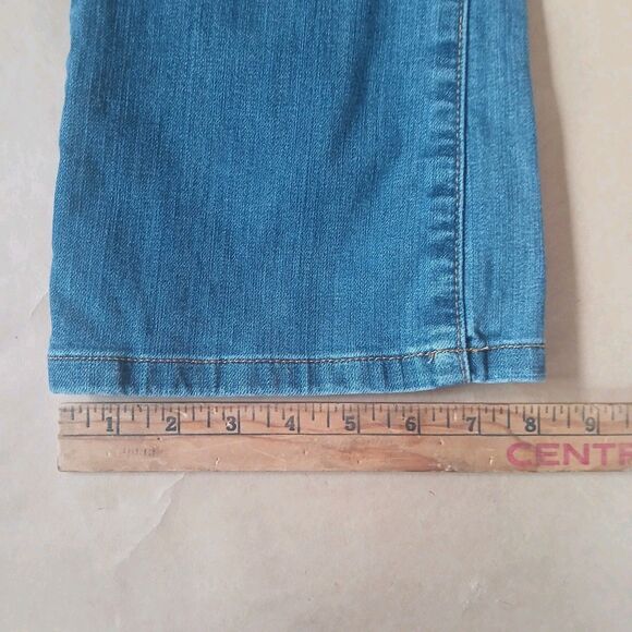 LL Bean Classic Fit Straight Leg Jeans Med Wash Womens Size 8 Classic 90s Basic - Picture 11 of 13